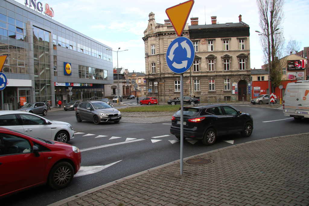 Nadano nazwy rondom i ulicy 