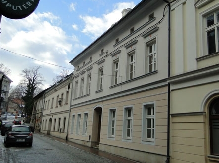 Kamienica jasna elewacja