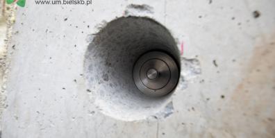 Wmurowano akt erekcyjny upamiętniający budowę ul. Cieszyńskiej 