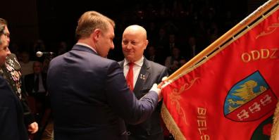 Uroczyście poświęcono sztandar PCK