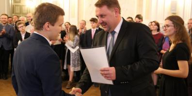 Stypendia dla najlepszych uczniów 