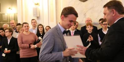 Stypendia dla najlepszych uczniów 