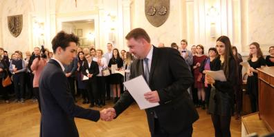 Stypendia dla najlepszych uczniów 