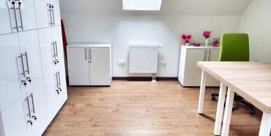 Pomieszczenie biurowe 