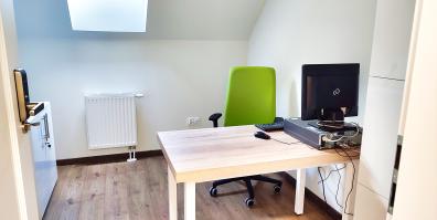 Pomieszczenie biurowe