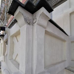 Detal architektoniczny podczas wyprowadzania rysunku.