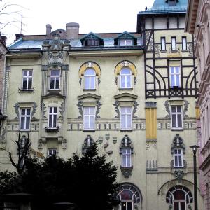 Kamienica "Pod Żabami", widok na elewację od strony ulicy Targowej.