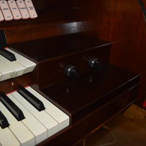 Nowe włączniki silnika i światła.