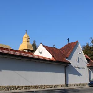 Cmentarz ewangelicki przy ul. Listopadowej/Asnyka elewacje po remoncie.