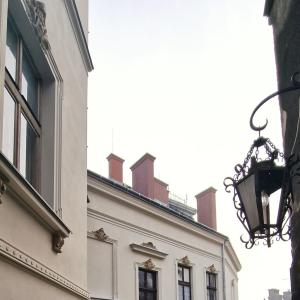 Zamkowa 8 elewacje od strony ul. Schodowej po remoncie. 