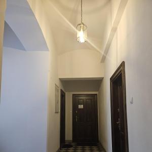 Ratuszowa 2, korytarz komunikacyjny po remoncie.