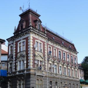 Zamkowa 8 widok przed remontem elewacji południowo-wschodniej.