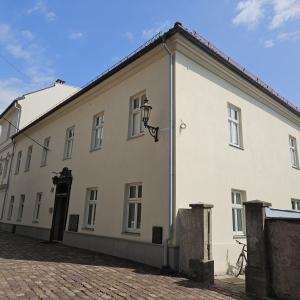 Plebania katedralna widok elewacji po remoncie.