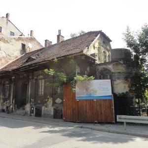 Cieszyńska 23a widok dachu przed remontem.