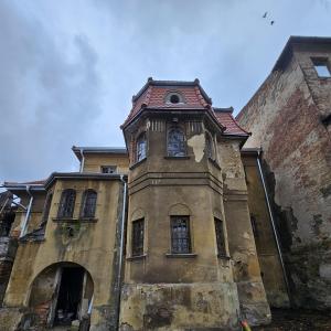 Cieszyńska 23a widok dachu od strony ogrodu po remoncie.