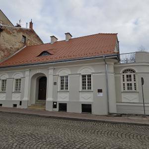 Cieszyńska 23a stan elewacji frontowej po remoncie.