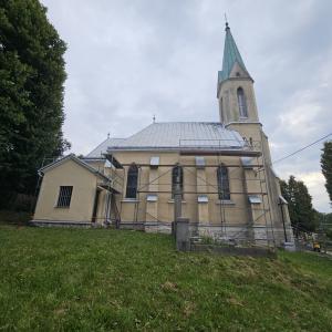 Kaplica na cmentarzu ewangelickim przed remontem. 