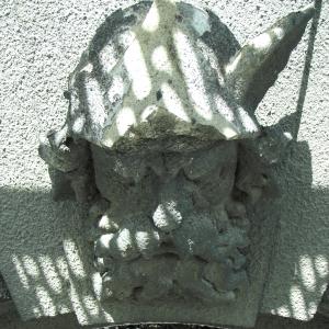 Cieszyńska 14 stan detalu elewacji przed remontem.