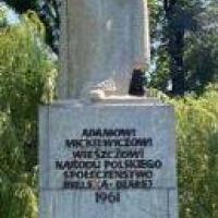 Pomnik A. Mickiewicza